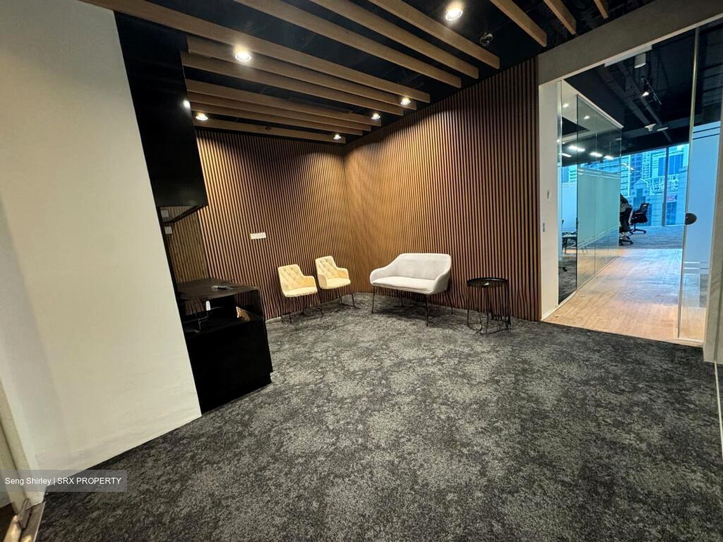 PLUS (D1), Office #568279191